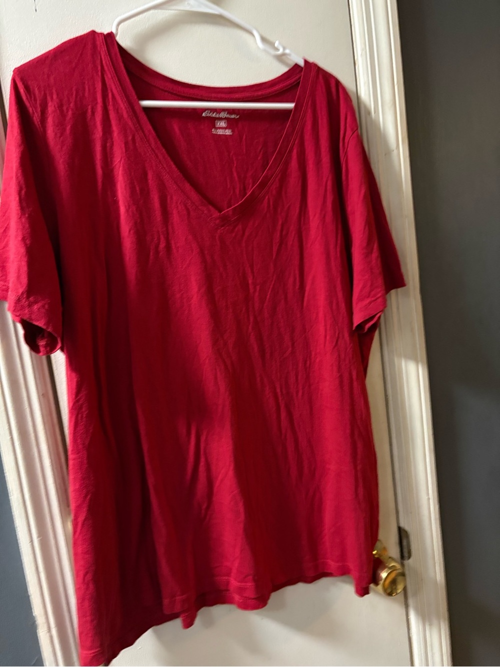 Eddie Bauer Women's V-Neck Tee - Red size XXL